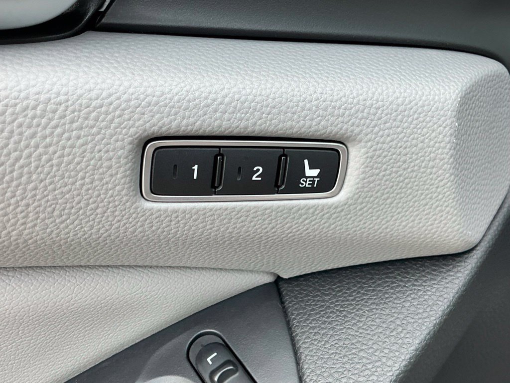 Certified 2018 Honda Accord EX-L image 32