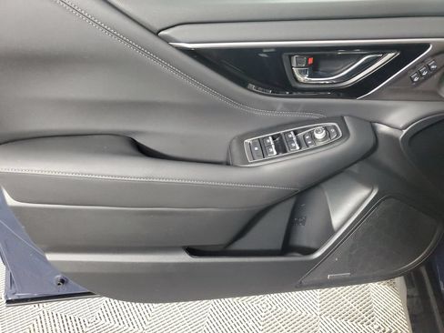 Used 2025 Subaru Outback Touring XT w/ Tech Package 2 AWD/4WD image 15