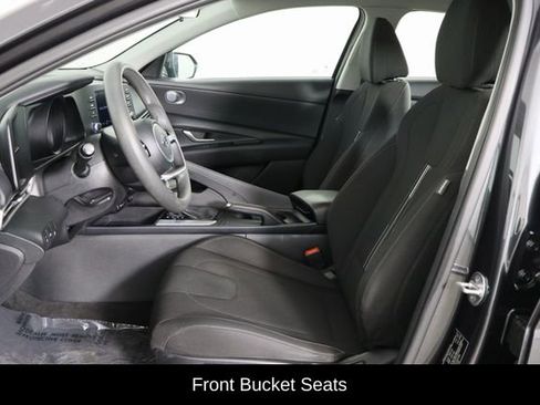 Used 2023 Hyundai Elantra SEL image 16
