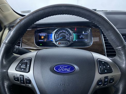 Used 2018 Ford Taurus Limited w/ Driver Assist Package image 3