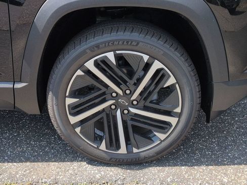 New 2027 Chevrolet Equinox RS w/ Safety and Technology Package AWD/4WD image 25