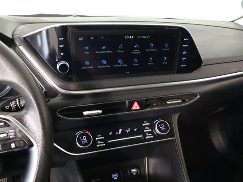Certified 2023 Hyundai Sonata SEL w/ Preferred Accessory Package FWD image 5