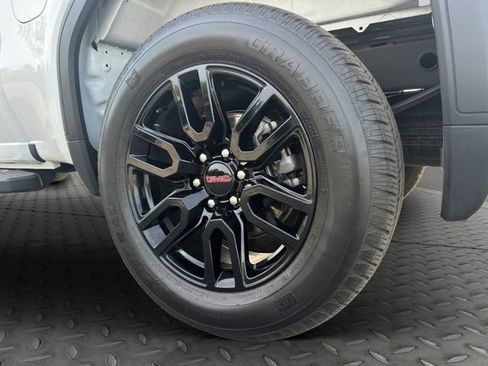 Used 2023 GMC Sierra 1500 Elevation image 44