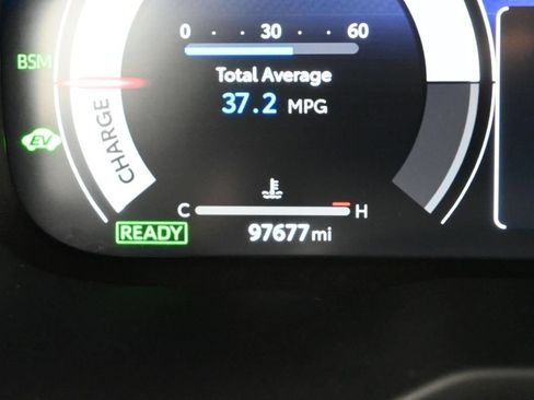 Used 2023 Toyota RAV4 Limited AWD/4WD image 8