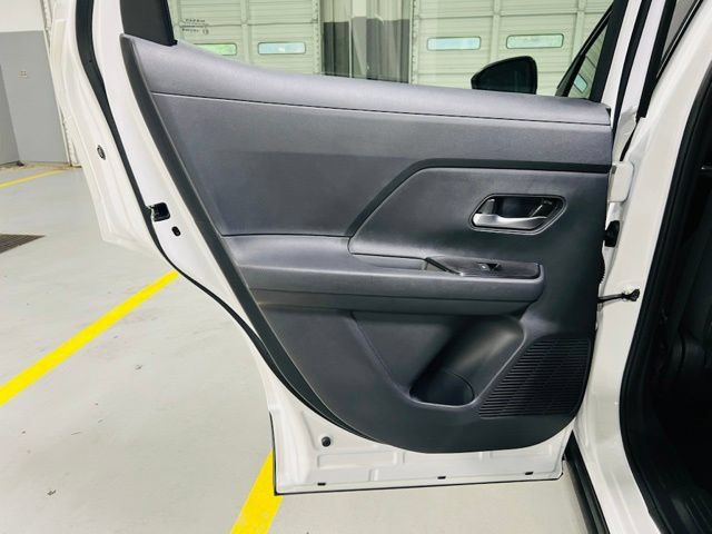 New 2026 Nissan Kicks SV w/ Interior Electronics Package FWD image 21