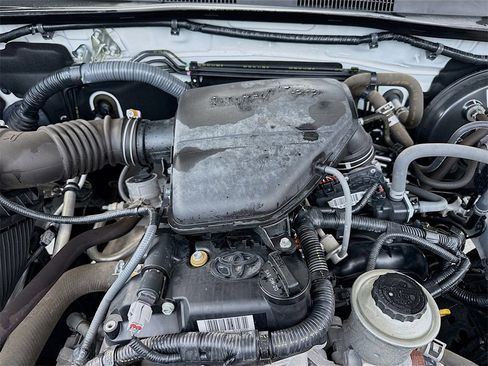 Used 2021 Toyota Tacoma SR image 30