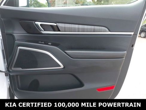 Certified 2024 Kia Telluride EX w/ EX Captain's Chair Package FWD image 27