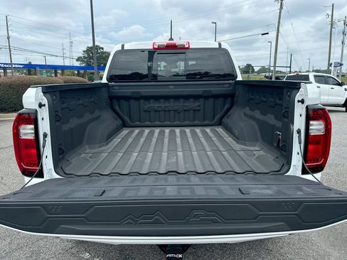 Used 2024 GMC Canyon AT4X AWD/4WD image 16