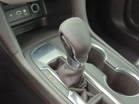 Certified 2023 Chevrolet Equinox LS FWD image 16