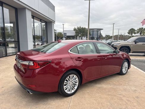 Used 2017 Lexus ES 350 image 3