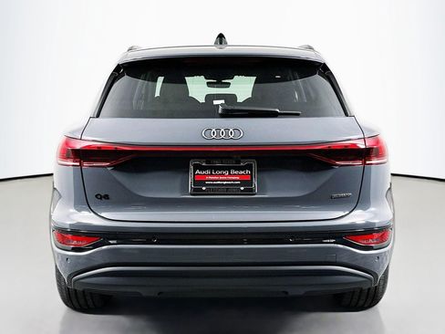 Used 2025 Audi Q6 e-tron Premium Plus w/ Premium Plus AWD/4WD image 3