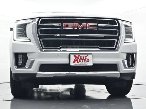 Used 2022 GMC Yukon XL SLT w/ SLT Premium Package AWD/4WD image 31