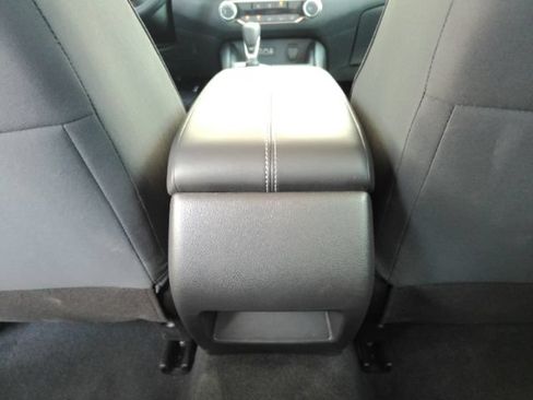Used 2025 Nissan Altima 2.5 S FWD image 22