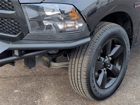 Used 2015 RAM 1500 Express image 11