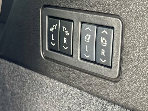 Used 2025 Cadillac XT6 Sport w/ LPO, Floor Liner Package image 6