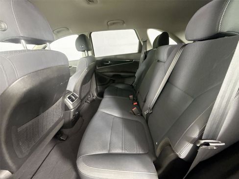 Used 2018 Kia Sorento LX w/ LX V6 Convenience Package image 25