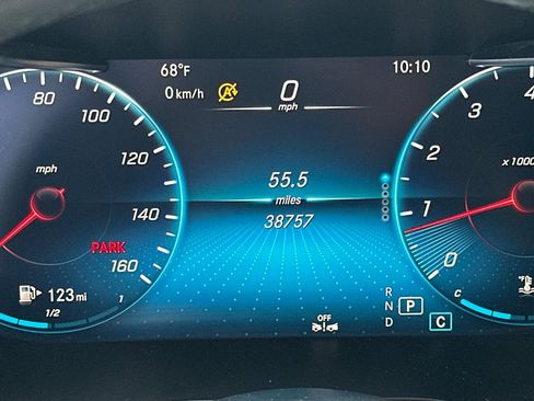 Used 2022 Mercedes-Benz GLC 300 image 27