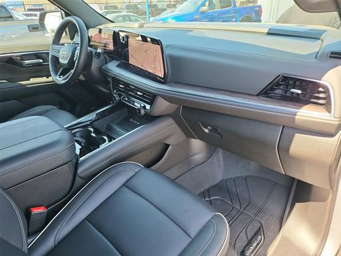 Certified 2025 Chevrolet Tahoe Premier RWD image 21