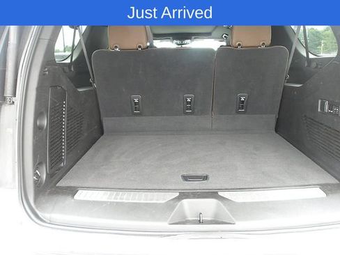 Used 2023 Chevrolet Suburban High Country AWD/4WD image 15