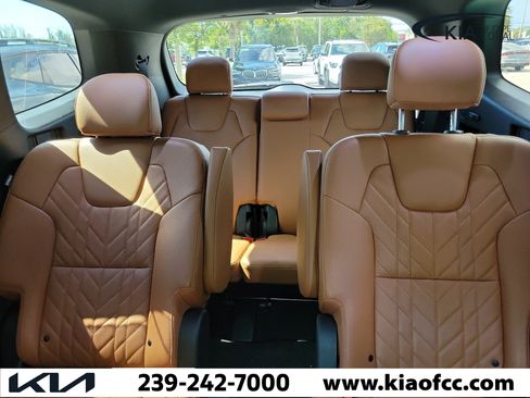 Used 2025 Kia Telluride SX X-Line AWD/4WD image 17