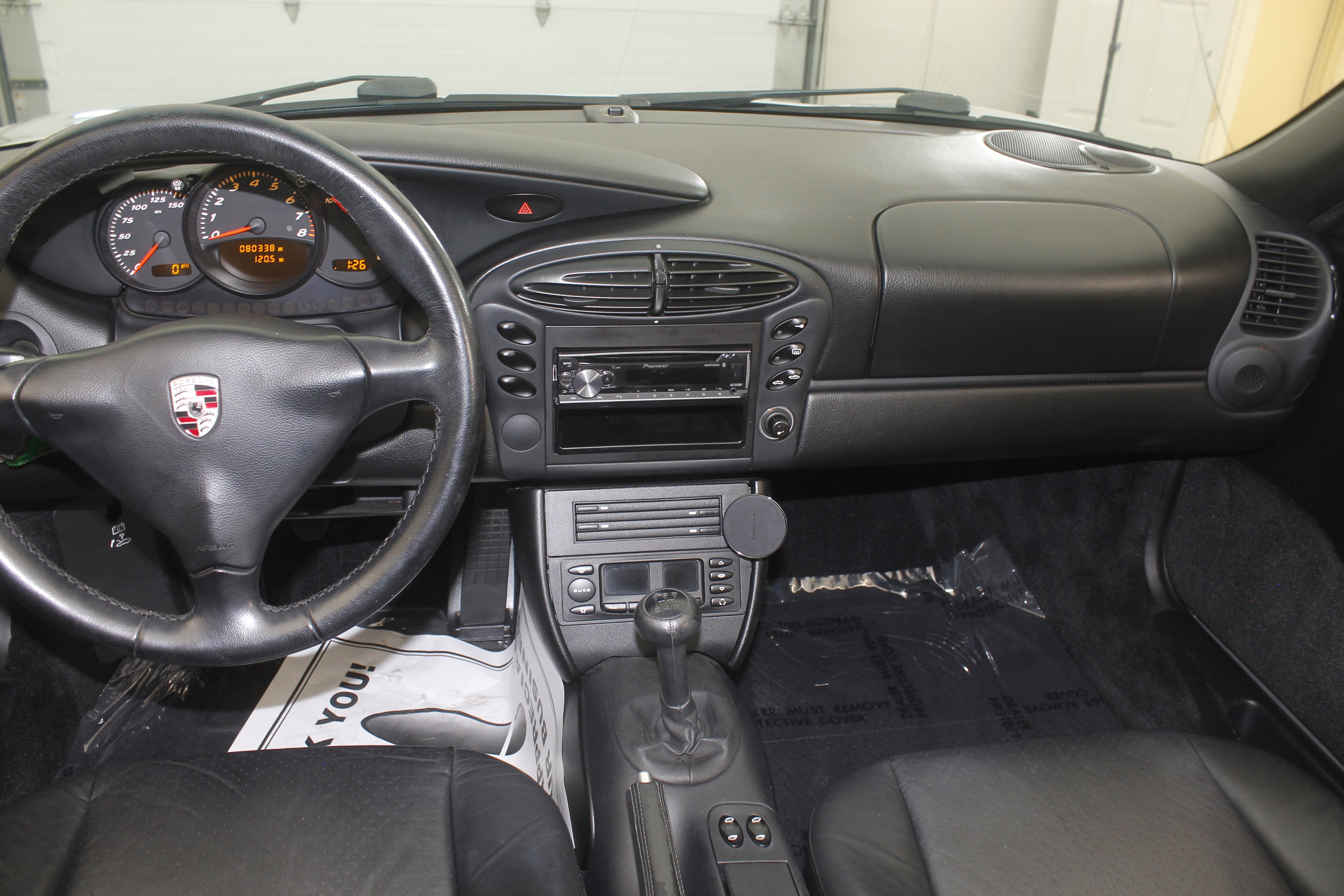 Used 2002 Porsche Boxster RWD image 18