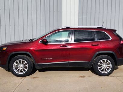 Used 2019 Jeep Cherokee Latitude w/ Cold Weather Group