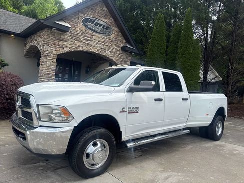 Used 2014 RAM 3500 Tradesman w/ Chrome Appearance Group AWD/4WD image 2