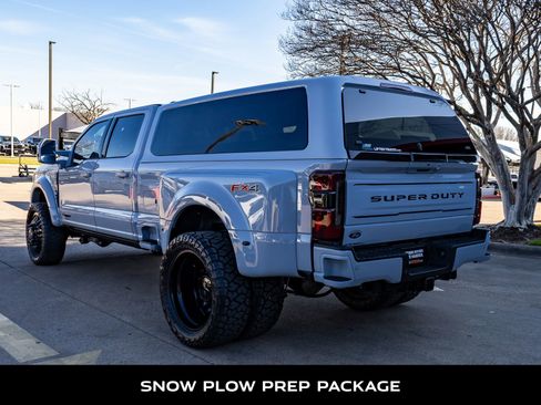 Used 2025 Ford F450 Platinum w/ FX4 Off-Road Package image 7