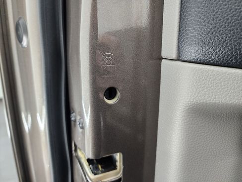 Used 2022 Ford F250 XL w/ STX Appearance Package image 38