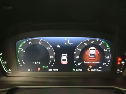 Used 2025 Honda Accord Sport image 9