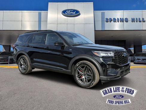 New 2026 Ford Explorer ST-Line RWD image 1