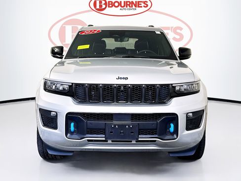 Used 2024 Jeep Grand Cherokee Limited 4xe image 7