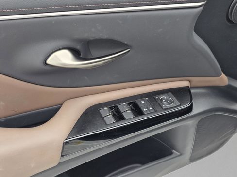 Certified 2023 Lexus ES 350 ES 350 w/ Accessory Package (Z2) image 23