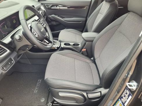 New 2026 Kia Seltos S FWD image 8