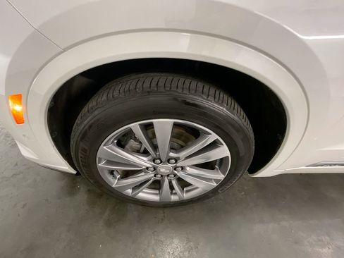 Used 2020 Cadillac XT6 Premium Luxury image 33