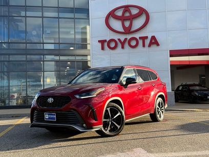 Used 2022 Toyota Highlander XSE