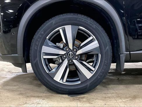 Used 2023 Nissan Rogue SL w/ SL Premium Package AWD/4WD image 9