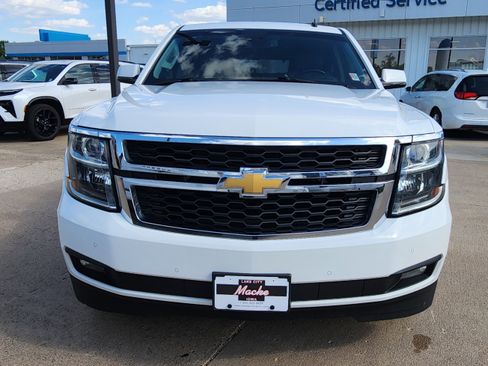 Used 2015 Chevrolet Tahoe LT w/ Luxury Package AWD/4WD image 2