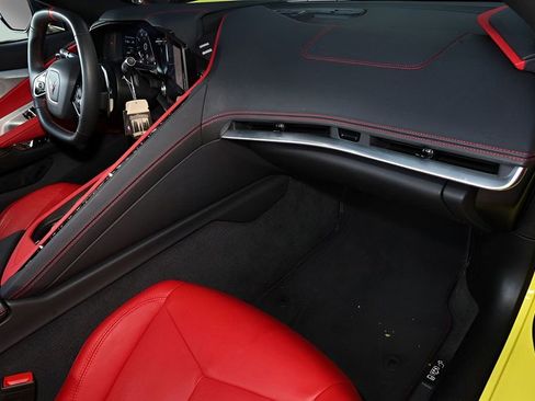 Used 2023 Chevrolet Corvette Stingray Preferred Conv w/ 2LT image 17