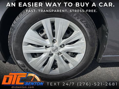 Used 2024 Nissan Sentra S FWD image 29