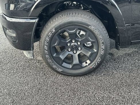Used 2025 RAM 1500 Big Horn AWD/4WD image 11