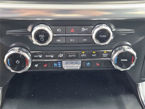 Certified 2025 Ford F150 Lariat w/ Equipment Group 501A Mid AWD/4WD image 17