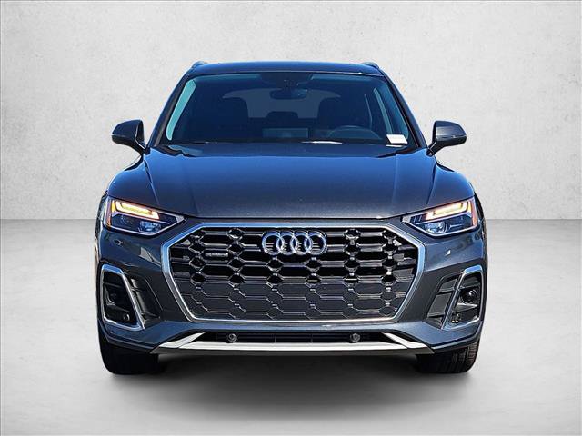 Used 2023 Audi Q5 2.0T Premium w/ Convenience Package AWD/4WD image 2