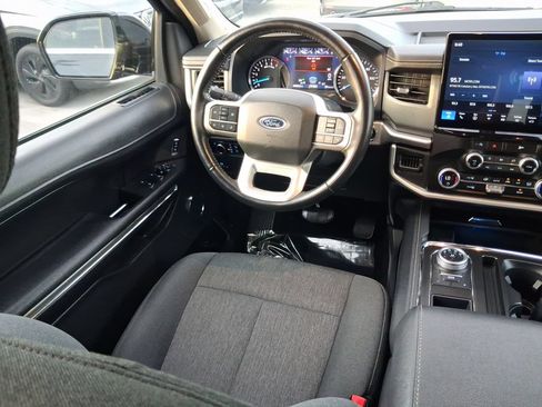 Used 2024 Ford Expedition Max XLT RWD image 10