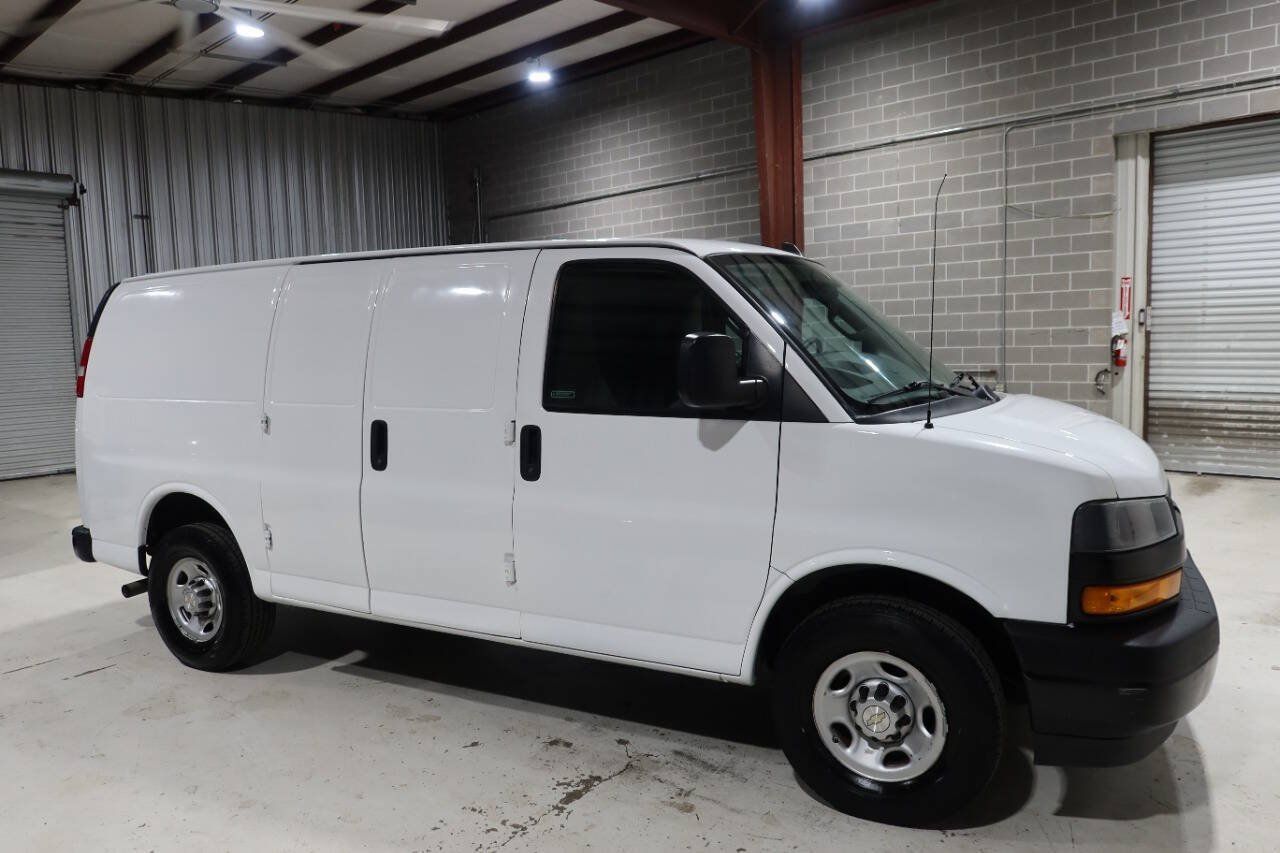 Used 2021 Chevrolet Express 2500 RWD image 7