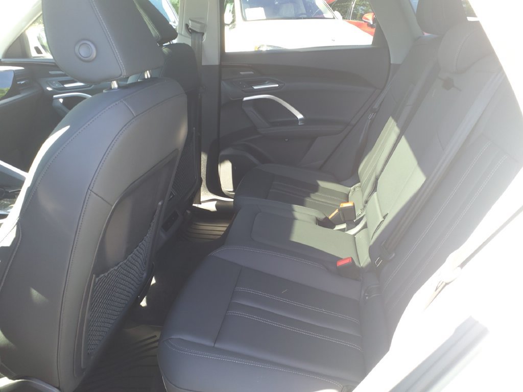 Used 2025 Audi Q5 Premium Plus AWD/4WD image 18