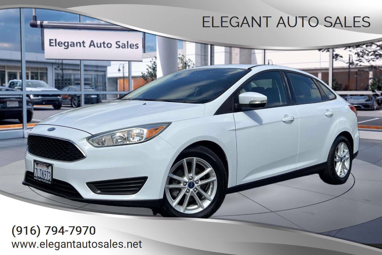 Used 2015 Ford Focus SE FWD image 1