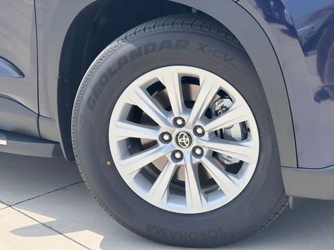 New 2026 Toyota Grand Highlander AWD image 2