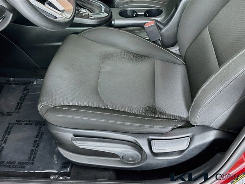 Certified 2023 Kia Forte LXS FWD image 18