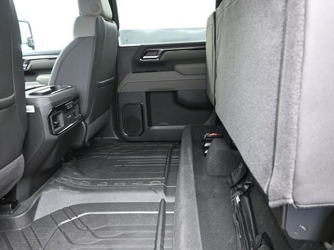 New 2026 Chevrolet Silverado 2500 ZR2 AWD/4WD image 17